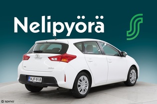Toyota Auris vaihtoauto
