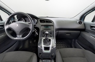 Peugeot 5008 vaihtoauto