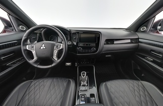 Mitsubishi Outlander PHEV vaihtoauto