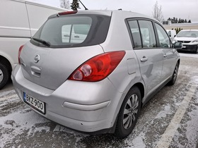Nissan Tiida vaihtoauto