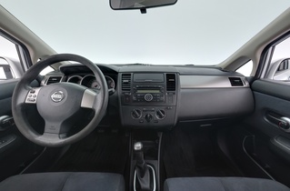 Nissan Tiida vaihtoauto