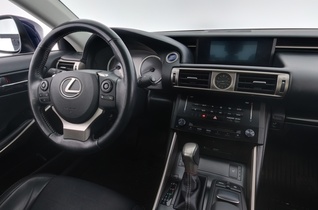 Lexus IS vaihtoauto