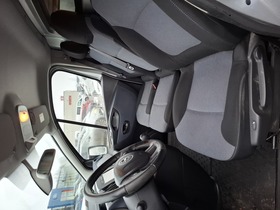 Opel Vivaro vaihtoauto