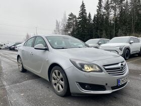 Opel Insignia vaihtoauto