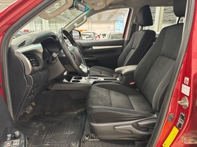 Toyota Hilux vaihtoauto