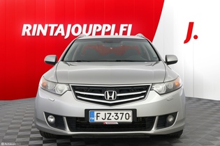 Honda Accord vaihtoauto
