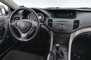 Honda Accord vaihtoauto