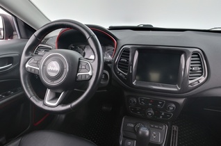 Jeep Compass vaihtoauto