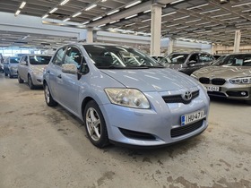 Toyota Auris vaihtoauto