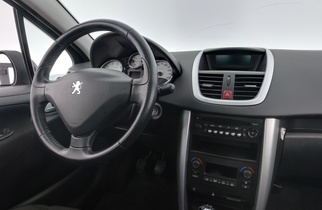 Peugeot 207 vaihtoauto