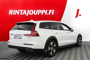 Volvo V60 Cross Country vaihtoauto