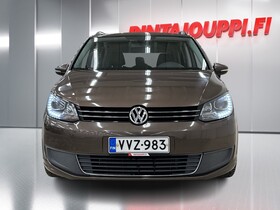 Volkswagen Touran vaihtoauto