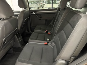 Volkswagen Touran vaihtoauto