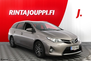 Toyota Auris vaihtoauto