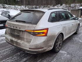 Skoda Superb vaihtoauto