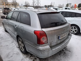 Toyota Avensis vaihtoauto