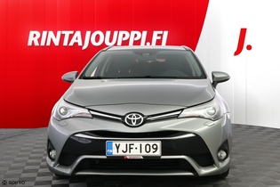 Toyota Avensis vaihtoauto