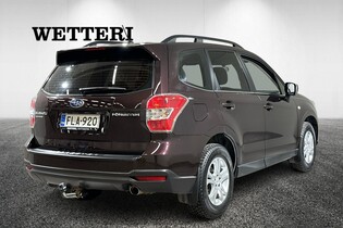 Subaru Forester vaihtoauto