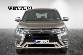 Mitsubishi Outlander PHEV vaihtoauto