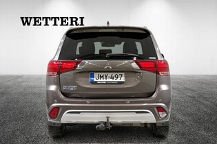 Mitsubishi Outlander PHEV vaihtoauto