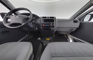 Toyota Hiace vaihtoauto