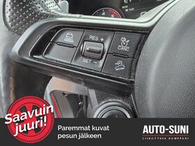 Alfa Romeo Stelvio vaihtoauto