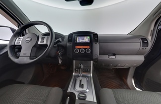 Nissan Navara vaihtoauto