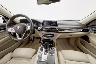 BMW 740 vaihtoauto