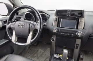Toyota Land Cruiser vaihtoauto