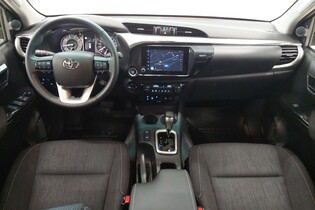 Toyota Hilux vaihtoauto