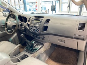 Toyota Hilux vaihtoauto