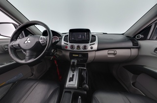 Mitsubishi L200 vaihtoauto