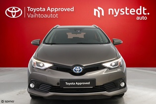 Toyota Auris vaihtoauto