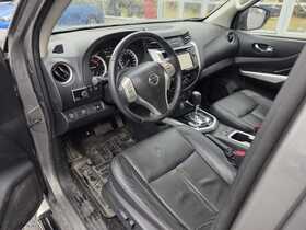 Nissan Navara vaihtoauto