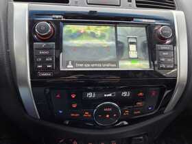 Nissan Navara vaihtoauto