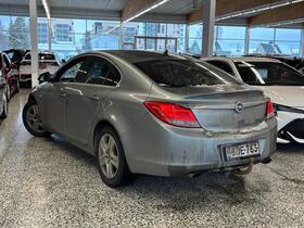 Opel Insignia vaihtoauto