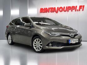 Toyota Auris vaihtoauto