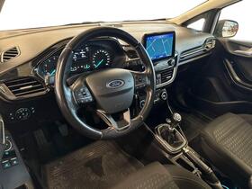 Ford Fiesta vaihtoauto