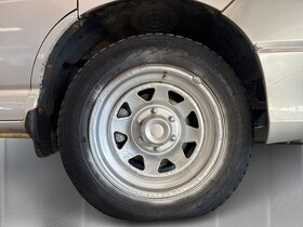 Toyota Hiace vaihtoauto