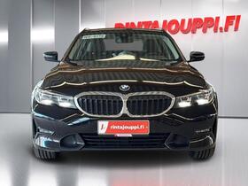 BMW 330 vaihtoauto