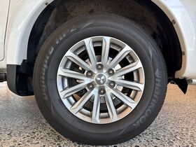 Mitsubishi L200 vaihtoauto