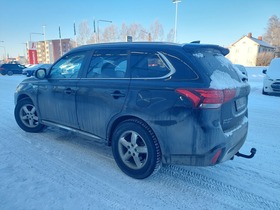 Mitsubishi Outlander PHEV vaihtoauto