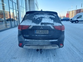 Mitsubishi Outlander PHEV vaihtoauto