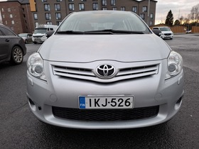 Toyota Auris vaihtoauto