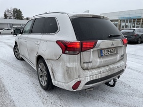 Mitsubishi Outlander PHEV vaihtoauto