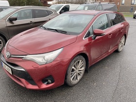 Toyota Avensis vaihtoauto
