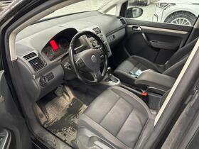 Volkswagen Touran vaihtoauto