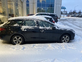 SEAT Leon Sportstourer vaihtoauto