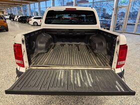 Volkswagen Amarok vaihtoauto