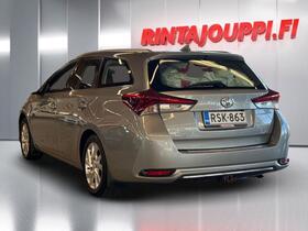 Toyota Auris vaihtoauto